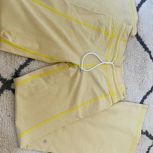 Lululemon yellow flair leg